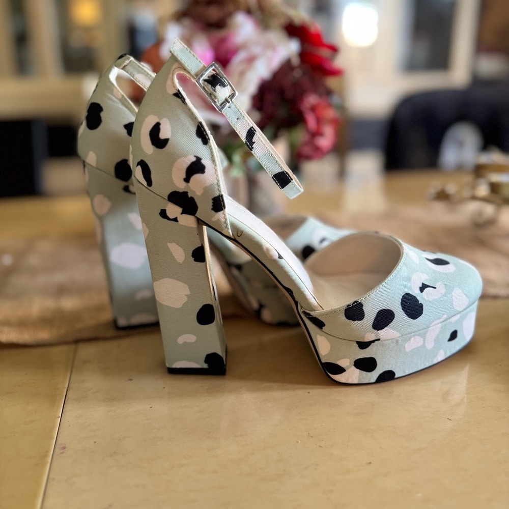 Stylish ASOS Women's Platform Heels - Black and White